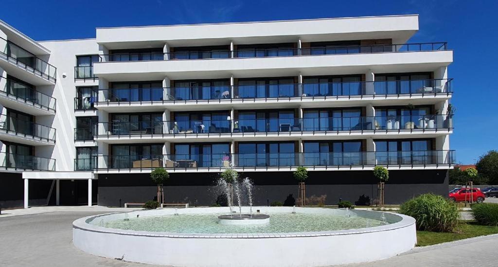 Westin House - 109